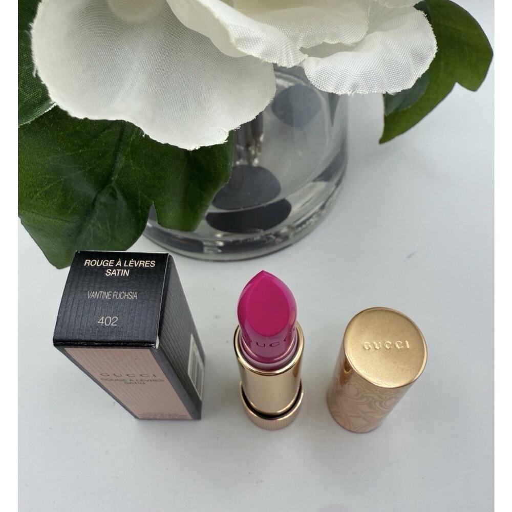 Gucci Beauty Satin Lipstick 402 Vantine Fuchsia 3.5g / 0.12oz - Picture 2 of 2